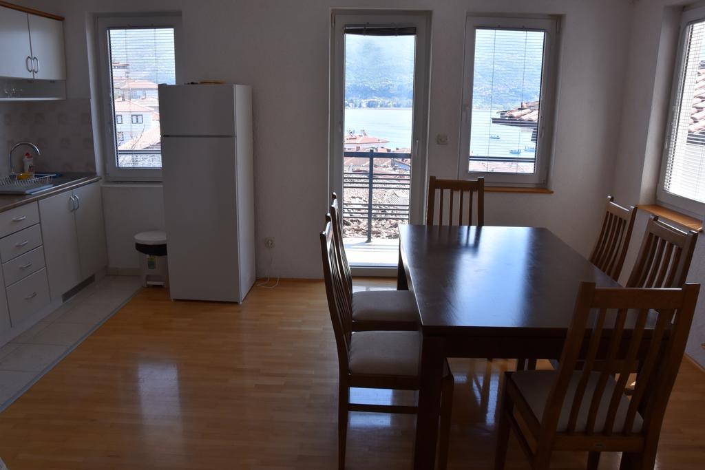 Apartment And Studio Damjan Ohrid Extérieur photo