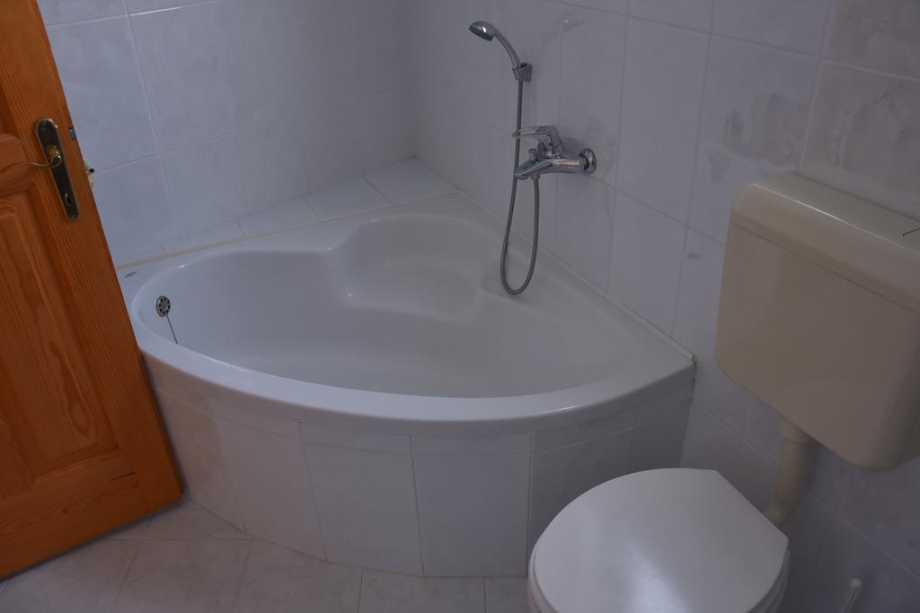 Apartment And Studio Damjan Ohrid Extérieur photo